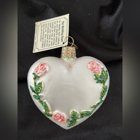 Wedding/Engagement Heart Merck Old World Christmas Ornament with rings and roses - Picture 2 of 6